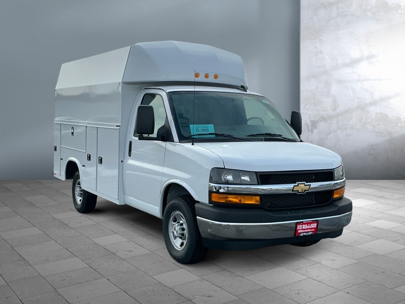 2025 Chevrolet Express Commercial Cutaway