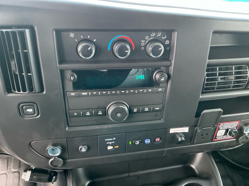 2025 Chevrolet Express Commercial Cutaway