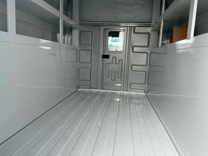 2025 Chevrolet Express Commercial Cutaway