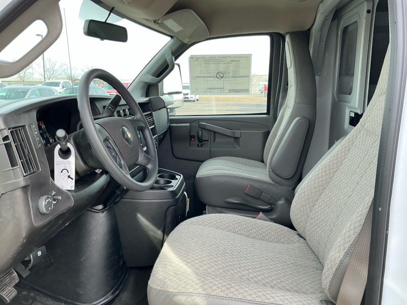 2025 Chevrolet Express Commercial Cutaway