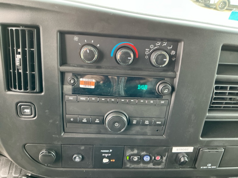 2025 Chevrolet Express Commercial Cutaway