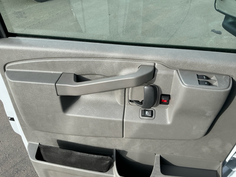 2025 Chevrolet Express Commercial Cutaway