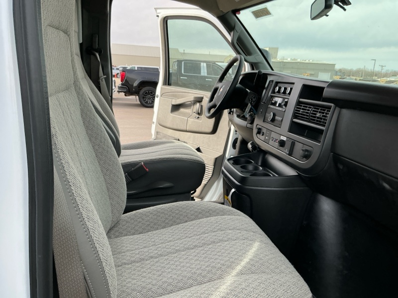 2025 Chevrolet Express Commercial Cutaway