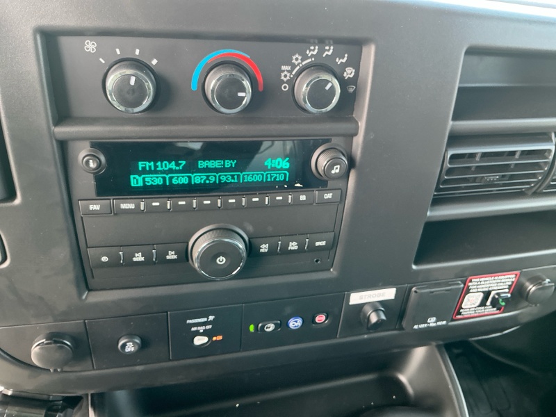 2025 Chevrolet Express Commercial Cutaway