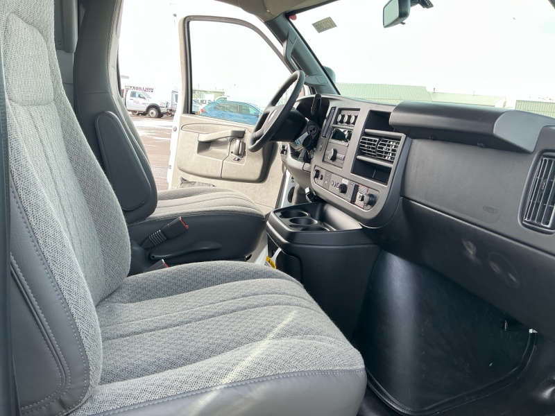 2025 Chevrolet Express Commercial Cutaway