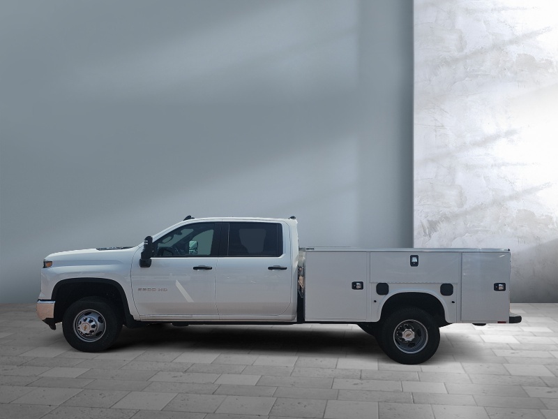 2026 Chevrolet Silverado 3500HD CC
