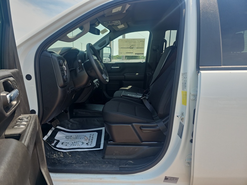 2026 Chevrolet Silverado 3500HD CC