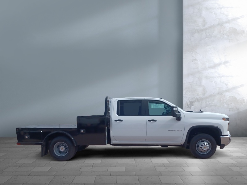 2026 Chevrolet Silverado 3500HD CC