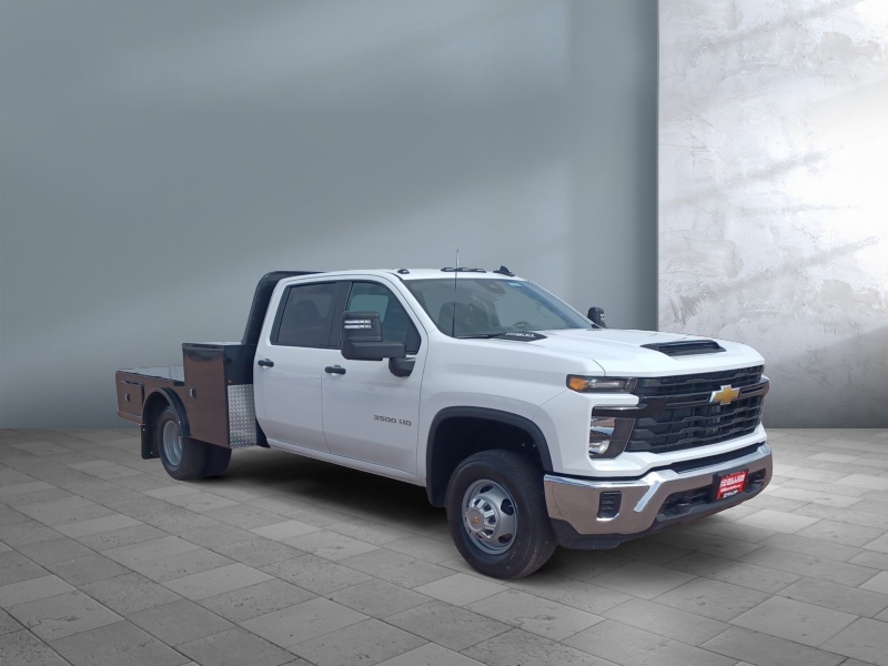 2026 Chevrolet Silverado 3500HD CC