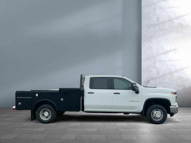 2026 Chevrolet Silverado 3500HD CC
