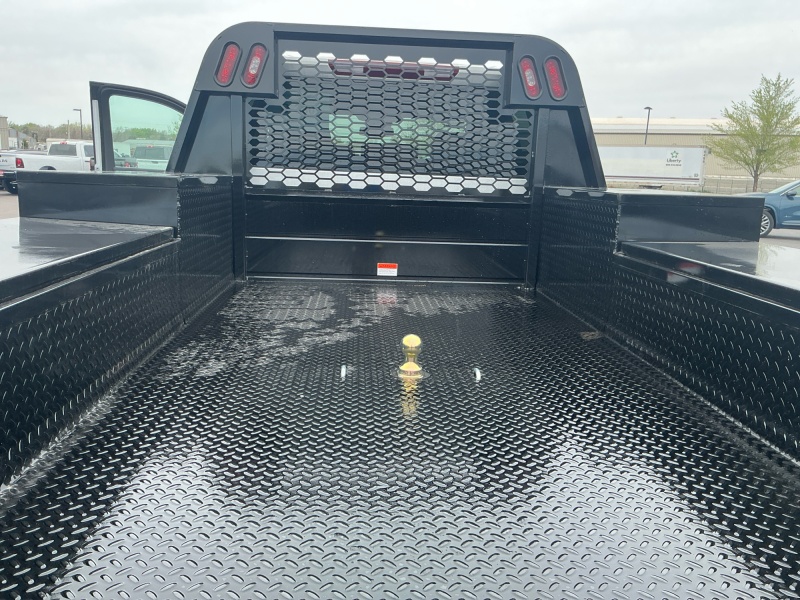 2026 Chevrolet Silverado 3500HD CC