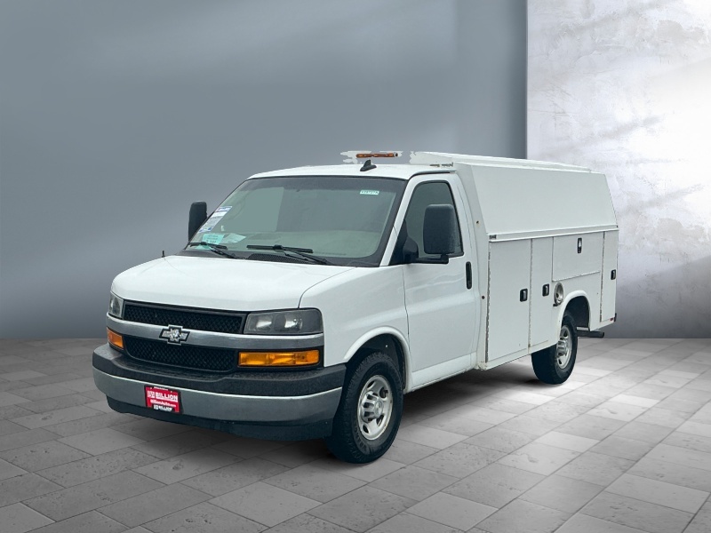 Used 2018 Chevrolet Express Commercial Cutaway 3500 Van 139 Vans