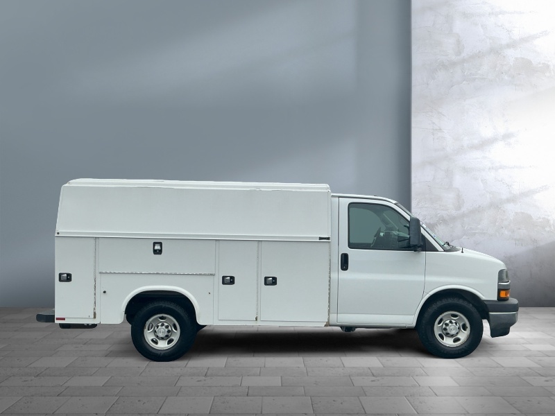 2018 Chevrolet Express Commercial Cutaway