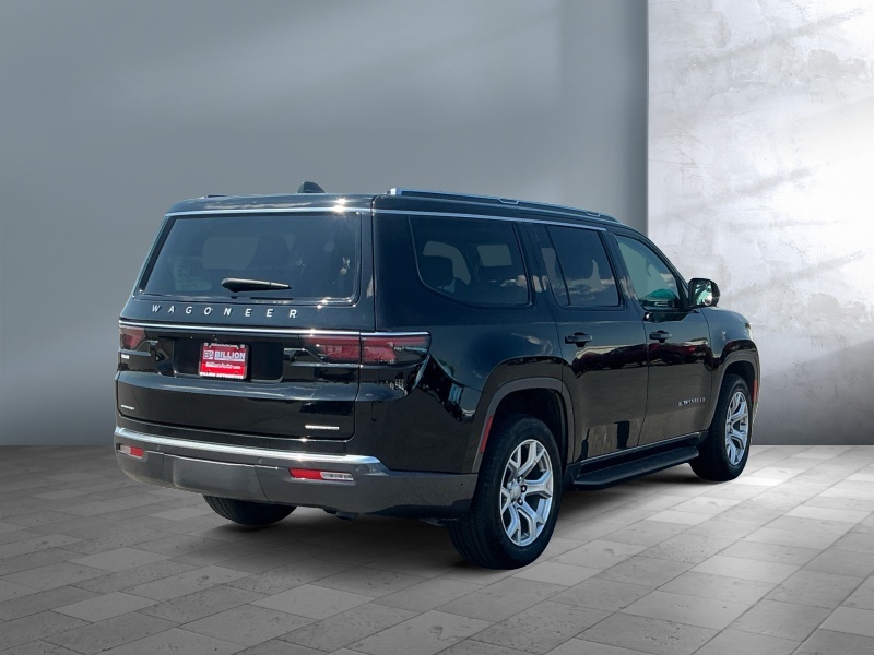 2022 Jeep Wagoneer
