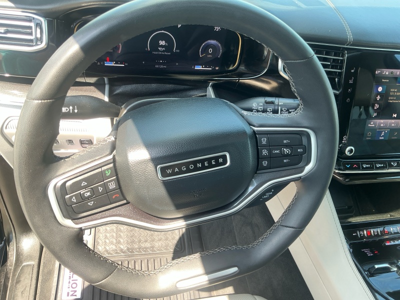 2022 Jeep Wagoneer