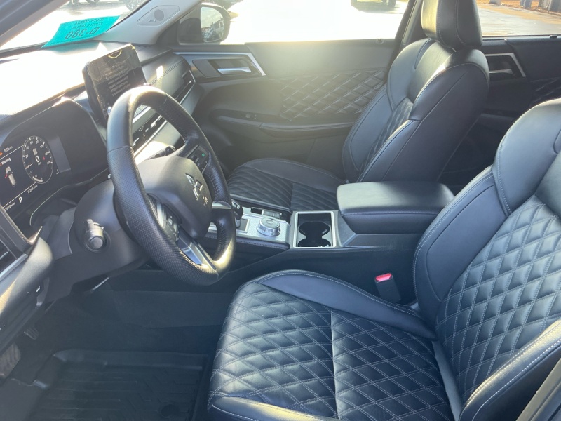2024 Mitsubishi Outlander