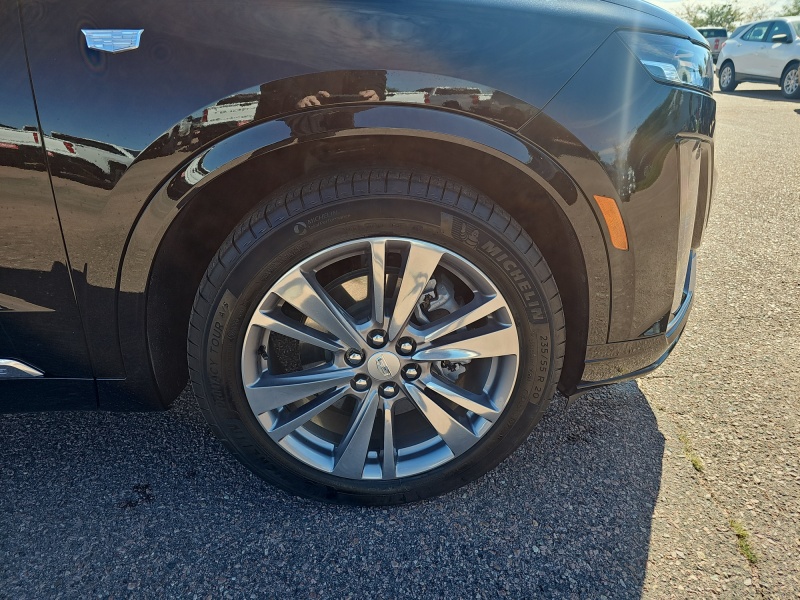 2024 Cadillac XT6
