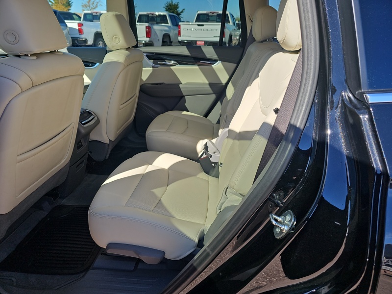 2024 Cadillac XT6