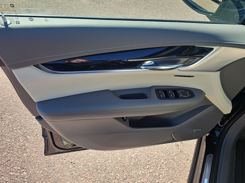 2024 Cadillac XT6