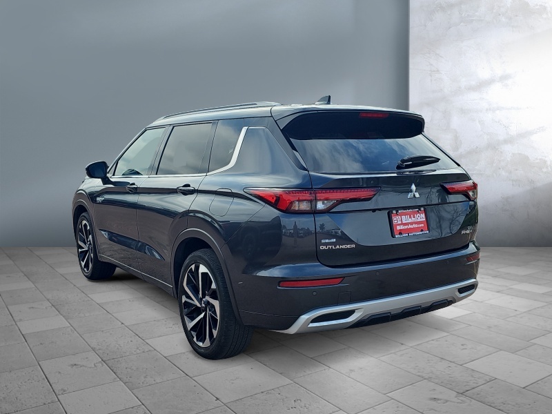 2025 Mitsubishi Outlander Plug-In Hybrid