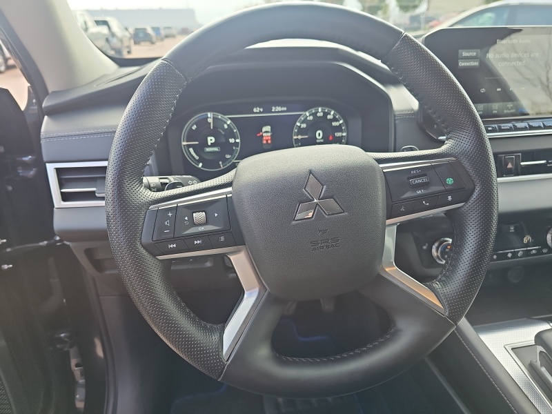 2025 Mitsubishi Outlander Plug-In Hybrid