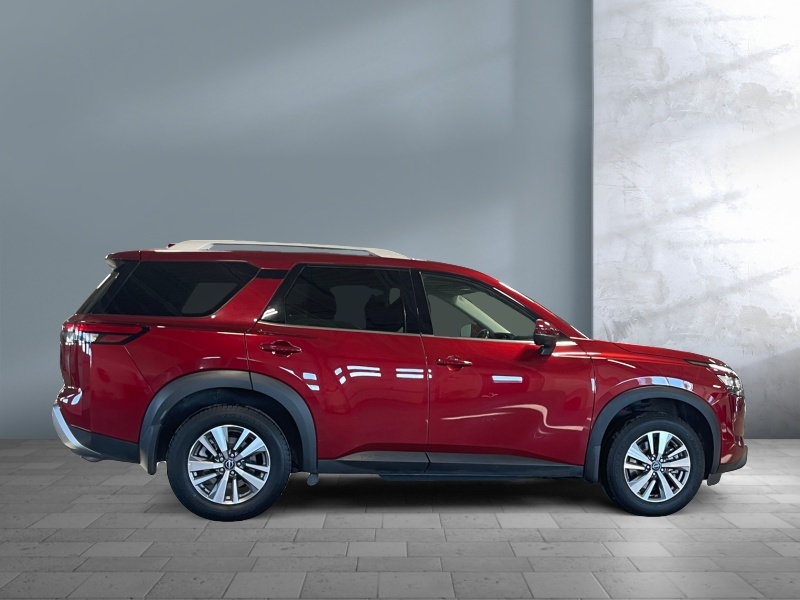 2022 Nissan Pathfinder