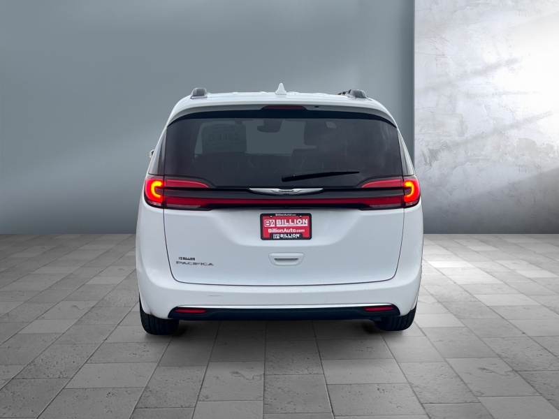2022 Chrysler Pacifica
