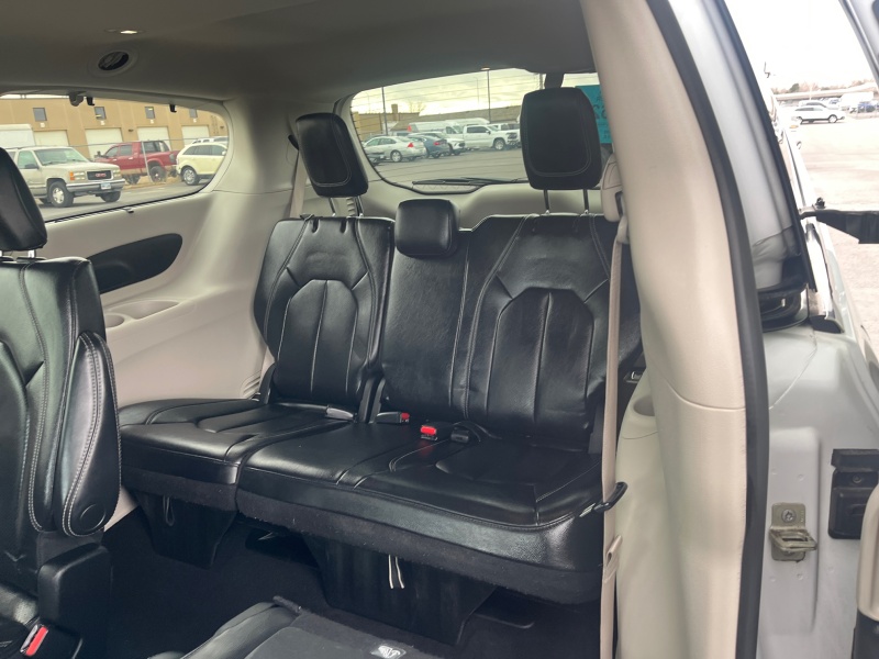2022 Chrysler Pacifica