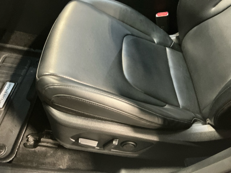 2023 Kia Sportage Hybrid