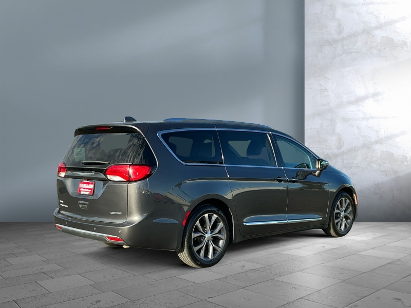 2017 Chrysler Pacifica