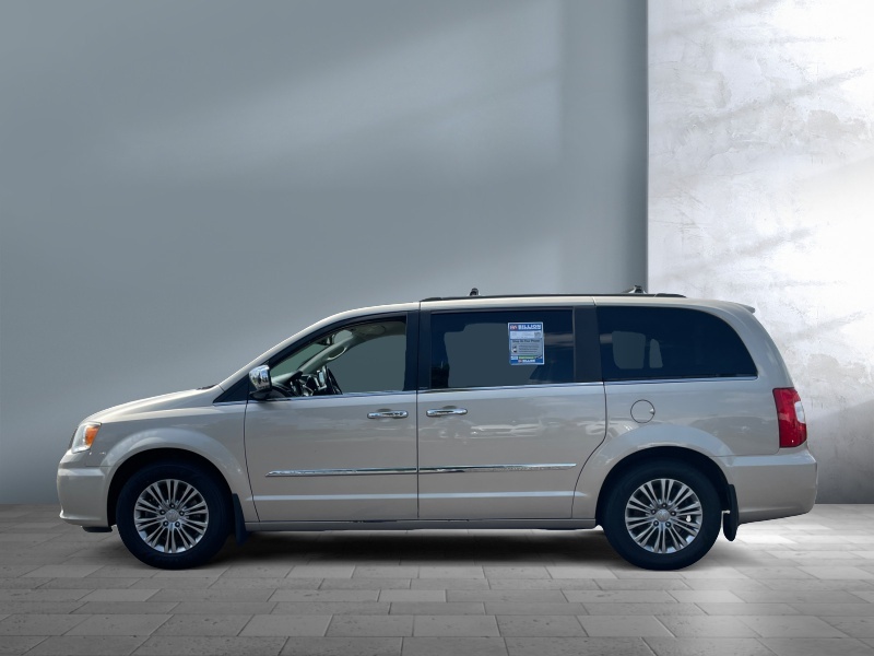 2013 Chrysler Town and Country