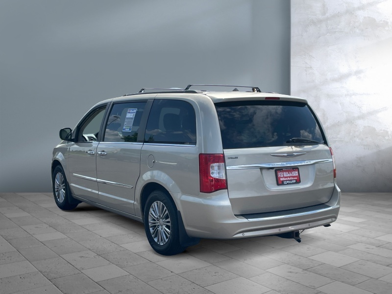 2013 Chrysler Town and Country