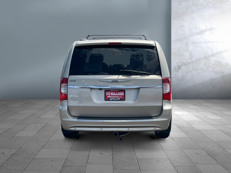 2013 Chrysler Town and Country