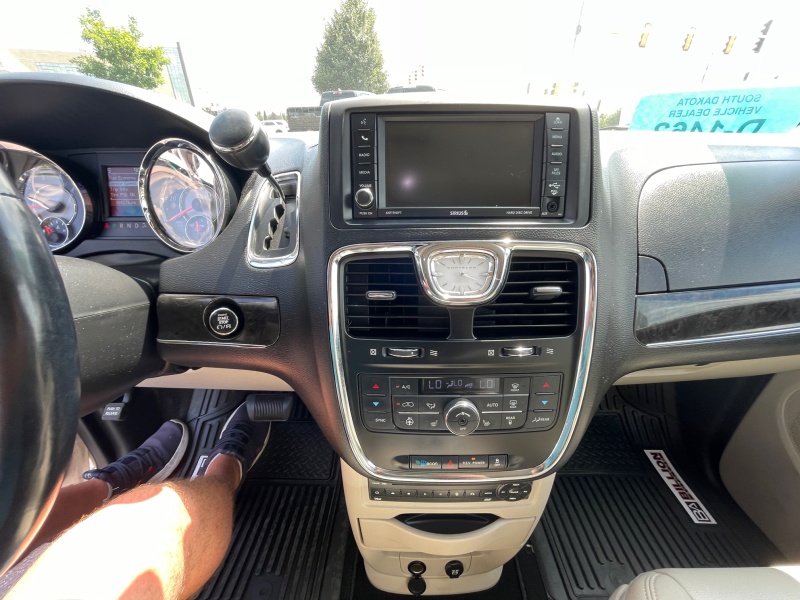2013 Chrysler Town and Country