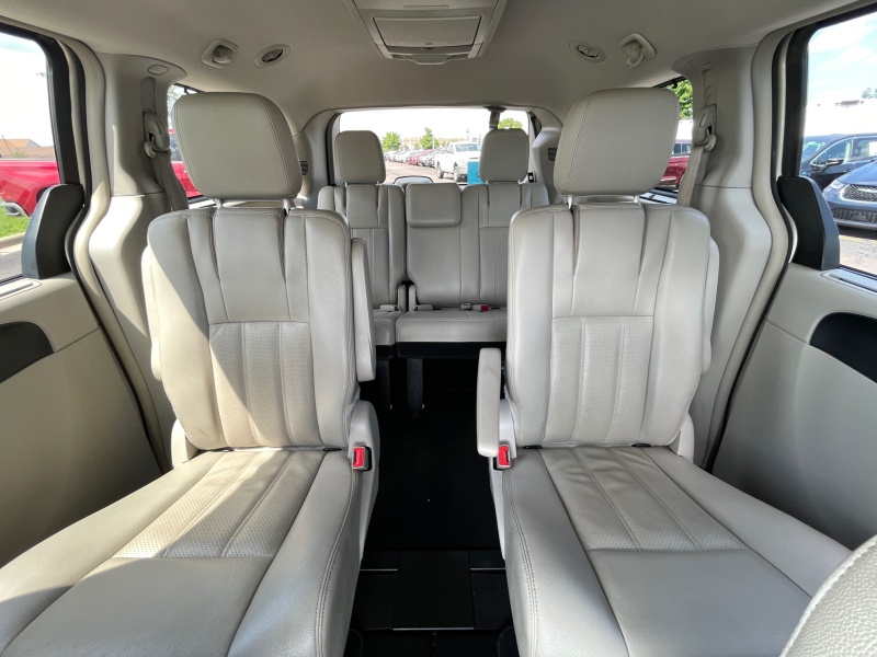 2013 Chrysler Town and Country