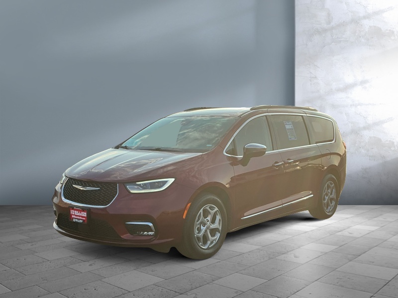 Used 2023 Chrysler Pacifica Limited Vans