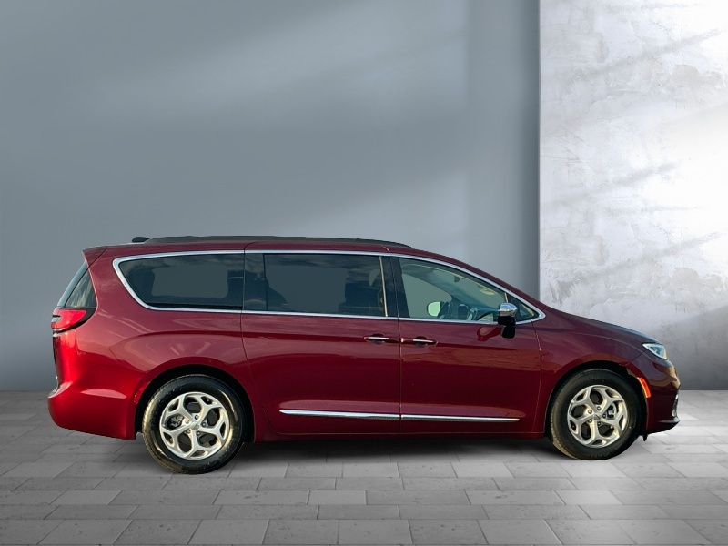 2023 Chrysler Pacifica
