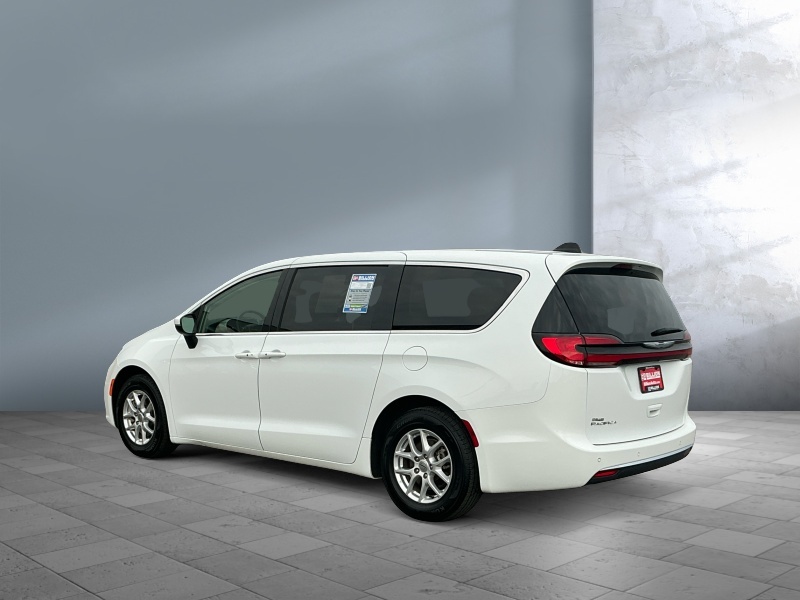 2023 Chrysler Pacifica