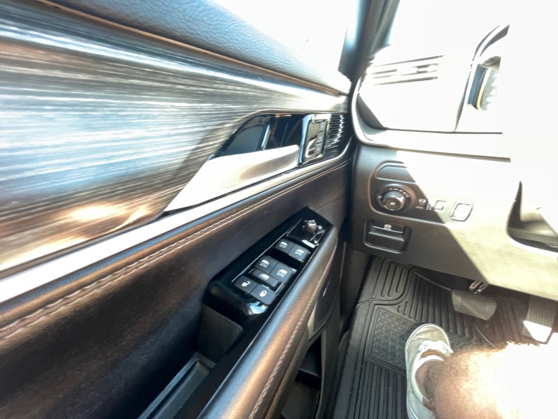 2023 Jeep Wagoneer L
