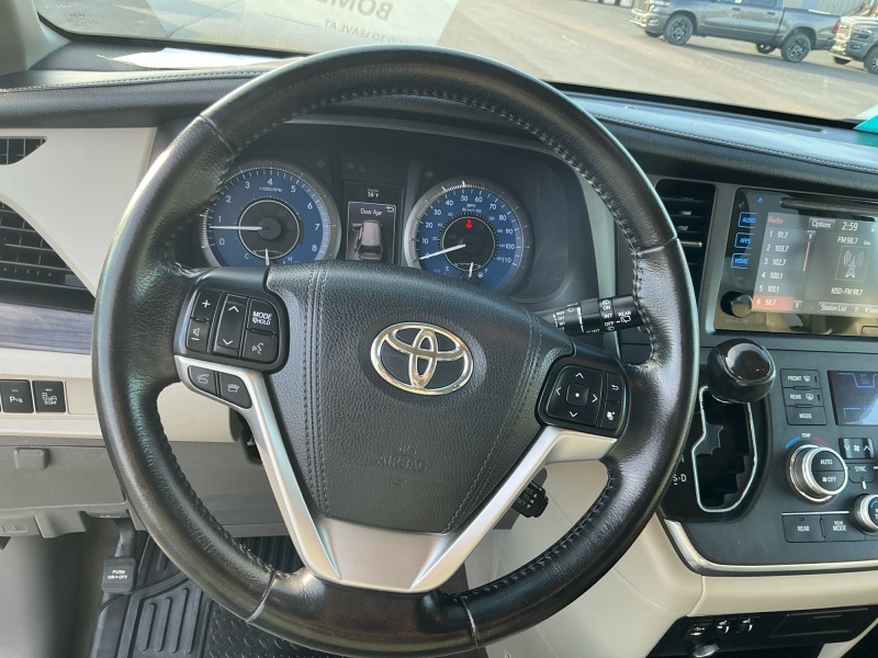 2016 Toyota Sienna