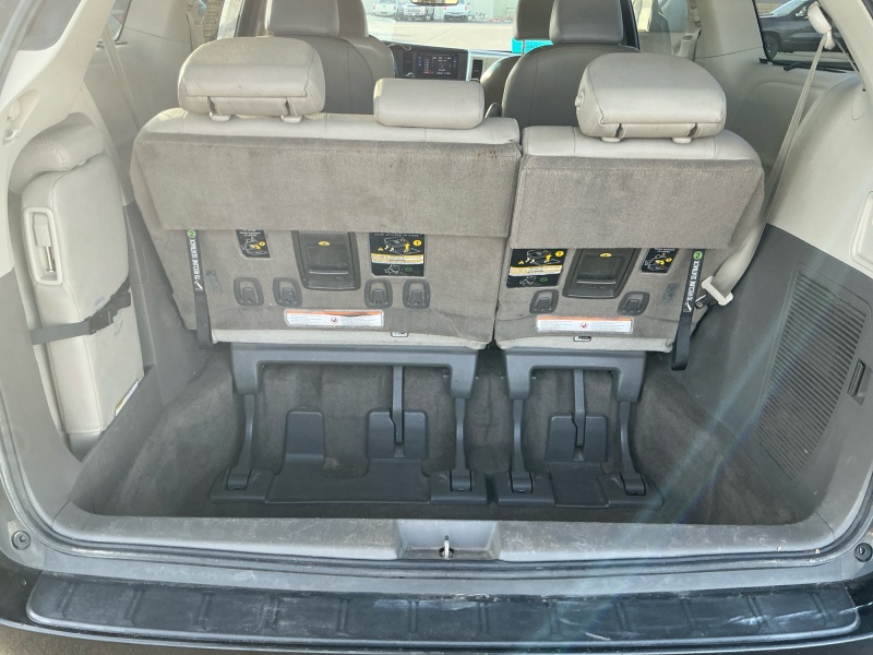 2016 Toyota Sienna