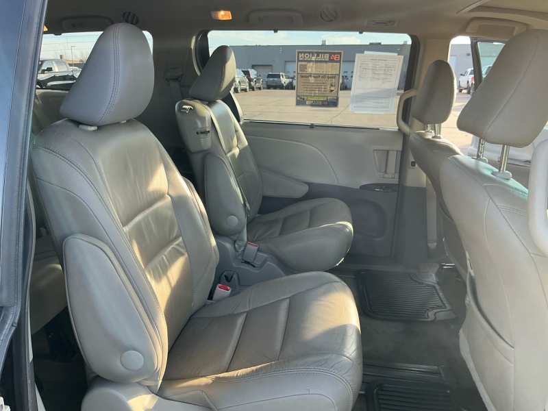 2016 Toyota Sienna