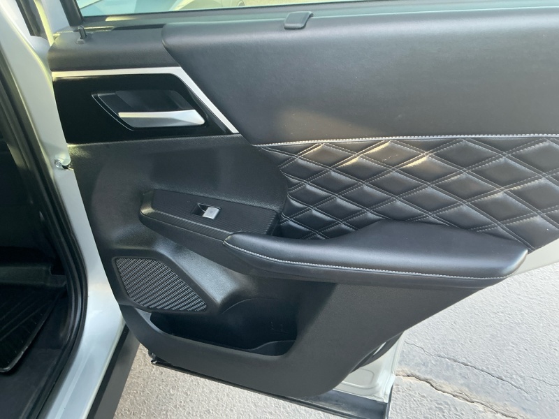 2023 Mitsubishi Outlander PHEV