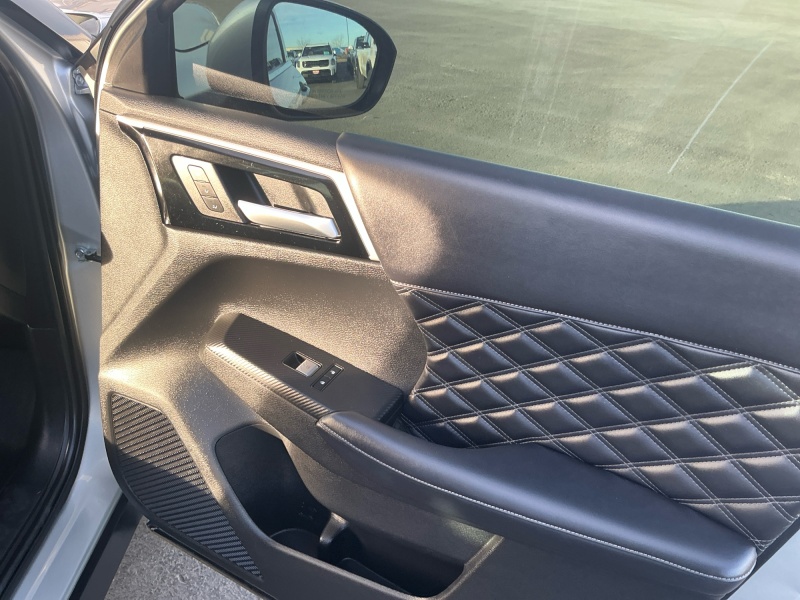 2023 Mitsubishi Outlander PHEV