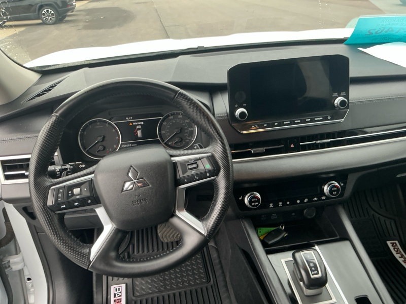 2024 Mitsubishi Outlander