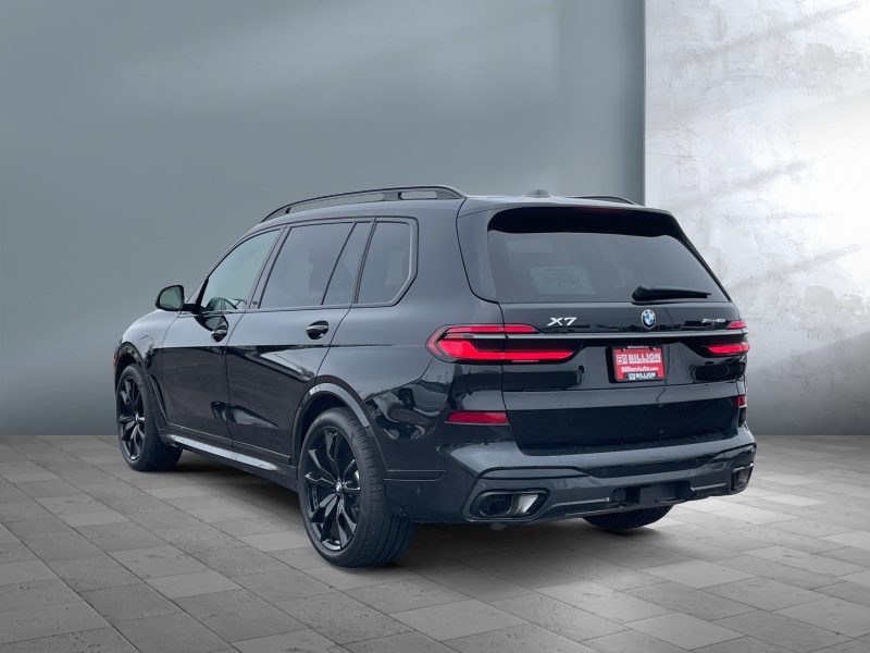 2025 BMW X7
