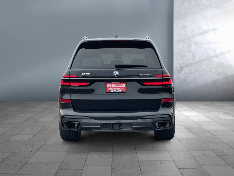 2025 BMW X7