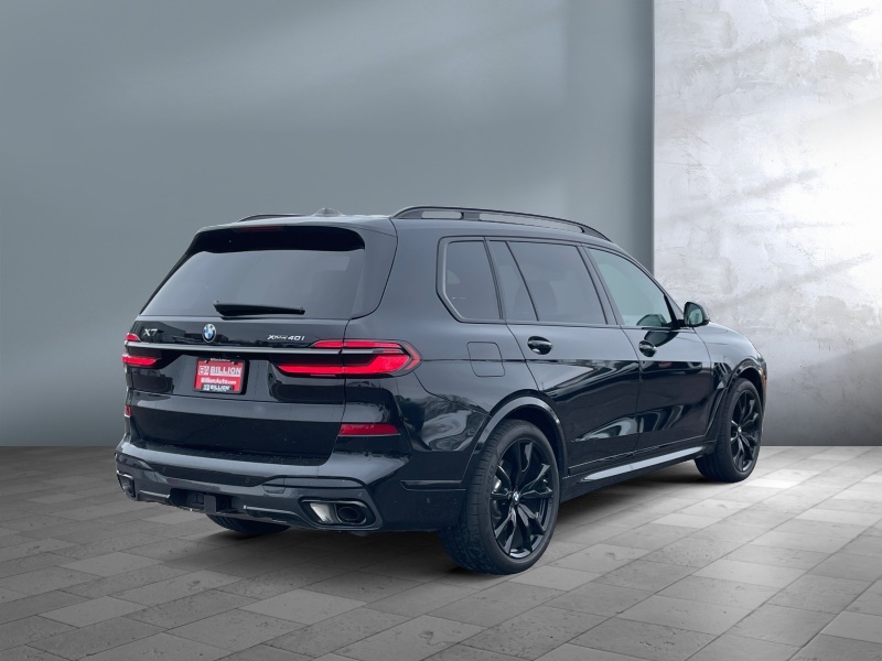 2025 BMW X7