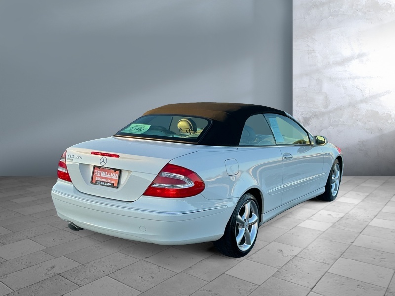 2005 Mercedes-Benz CLK-Class