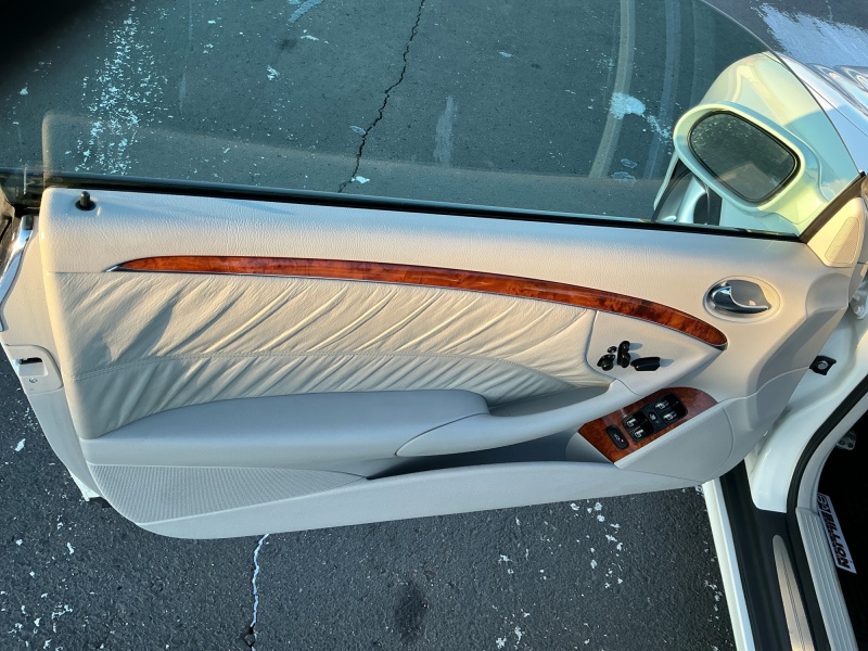 2005 Mercedes-Benz CLK-Class